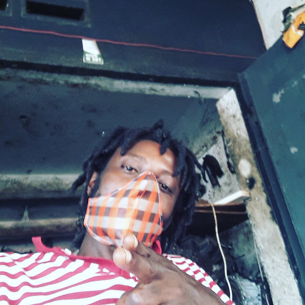 abankro_gh's tweet photo. Covid-19 Is real #StaySafe #wearYourNoseMask, Don't be ignorant or pretend to be and Remember! #Y33korB33bi #Abankro wants You Alive to support #AbankroMusic https://t.co/OBuy3YJX6j