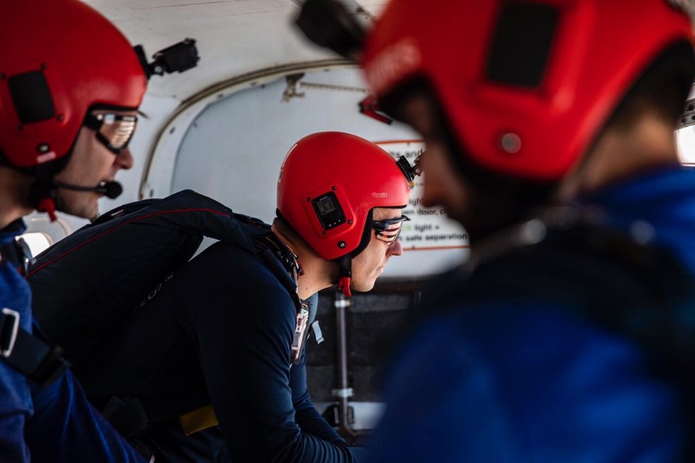 "I can look back on what I've learnt in the RAF to get me through these challenging times."

Sgt Bobby Menarry is no stranger to keeping mentally fit during uncertain times.

Bobby explains how his experiences with <a href="/RAFFalcons/">RAF Falcons</a> are helping him now.

👉 fal.cn/37JIC