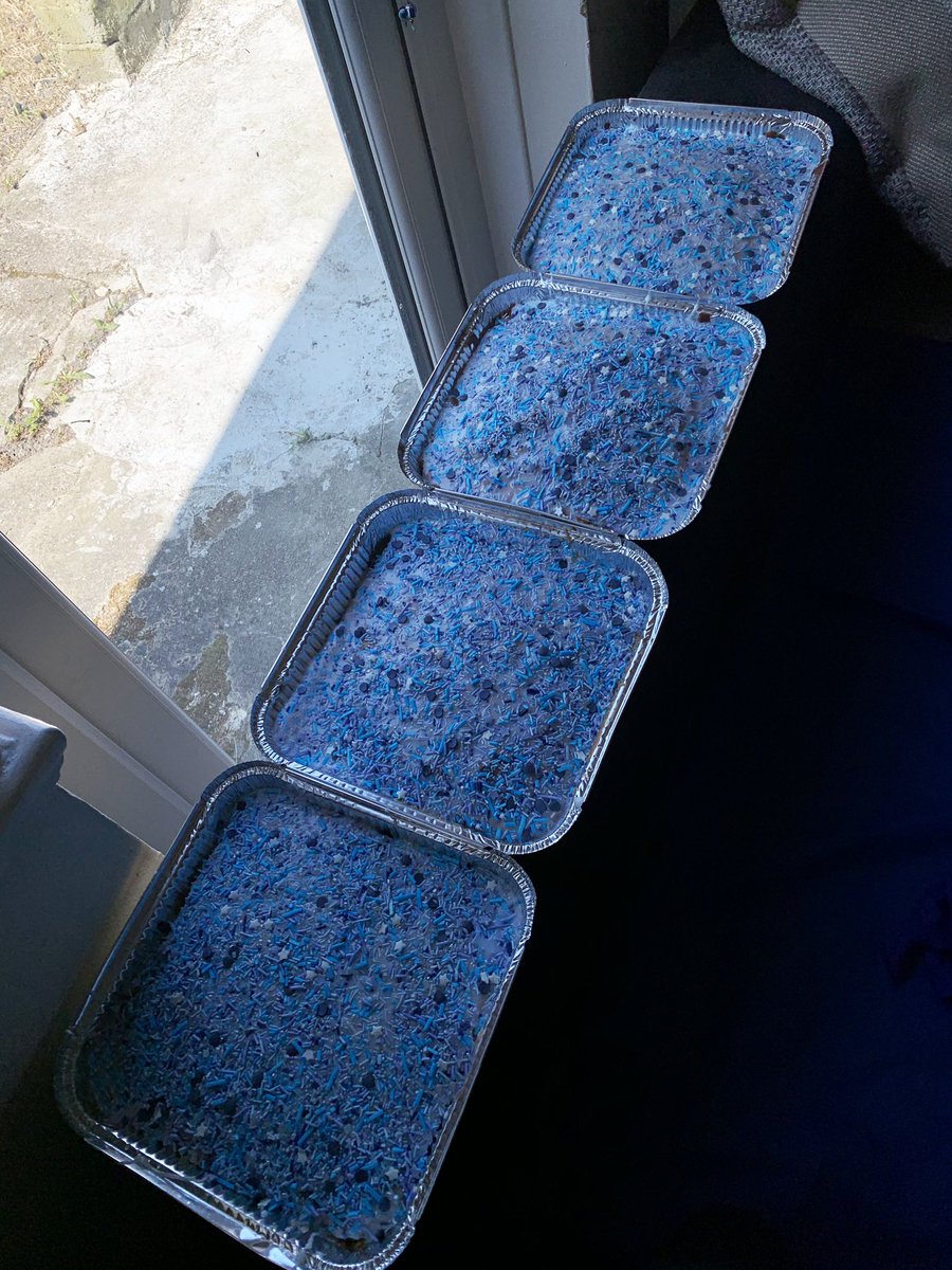 WhyBLEACH's tweet image. I felt like clapping for the NHS wasn’t enough so I donated some cakes 🤷🏾‍♂️ #SupportTheNHS