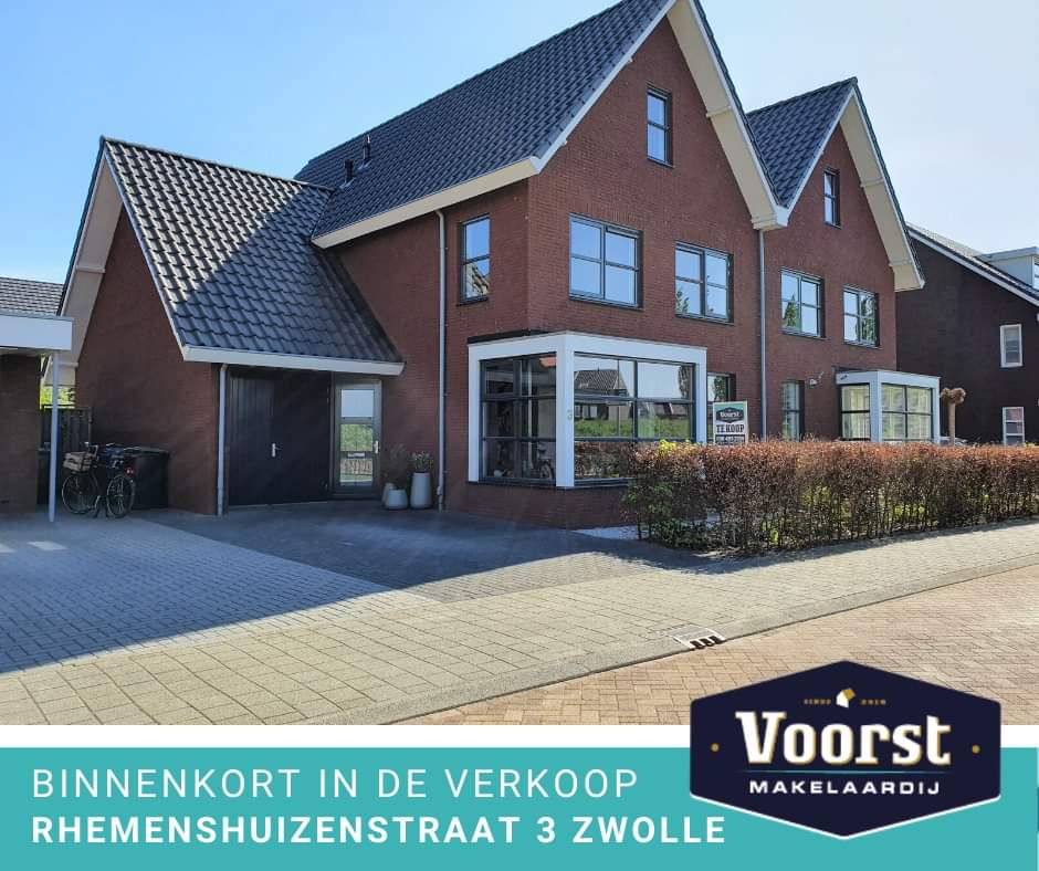 Nog heel even en dan komt deze ontzettend ruime luxe afgewerkte twee onder één kap woning 🏡 met maar liefst 6 ruime slaapkamers en een fijne grote badkamer 🛁 bij ons in de verkoop  
#huiskopen #gezinswoning #tweeonderéénkap #herenhuis #Stadshagen #Zwolle #makelaarzwolle