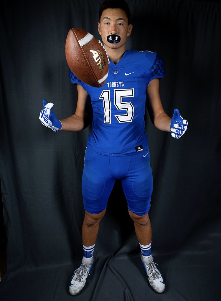 coach_hales's tweet photo. Fired up for and proud of @TORREYFOOTBALL TE @KimWbrandonk on committing to continue to play ball at the next level for @UCDfootball! #TorreyPride #TunnelVision #OnceATorreyAlwaysATorrey #GoAgs https://t.co/veNtqUyB6S