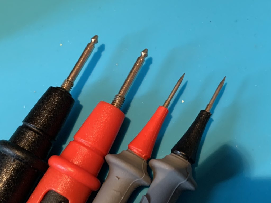 New and smaller test probes for my #multimeter. These are from Pomona, pretty good quality, sharp needle and very flexible cable!
Extra pro: the needle can be replaced also with pogo pins! Nice!
#instalab #hwlabtools #fluke #fluke179 #probe #test #equipment