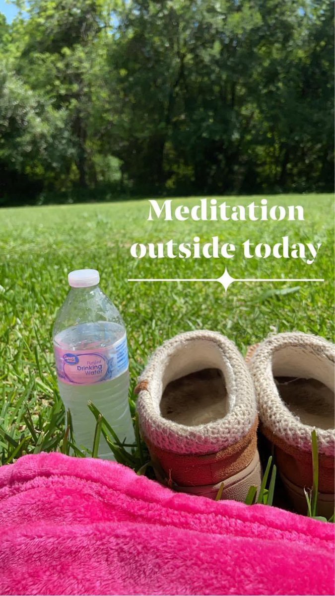 lisasteele47's tweet image. Outdoor meditation today!