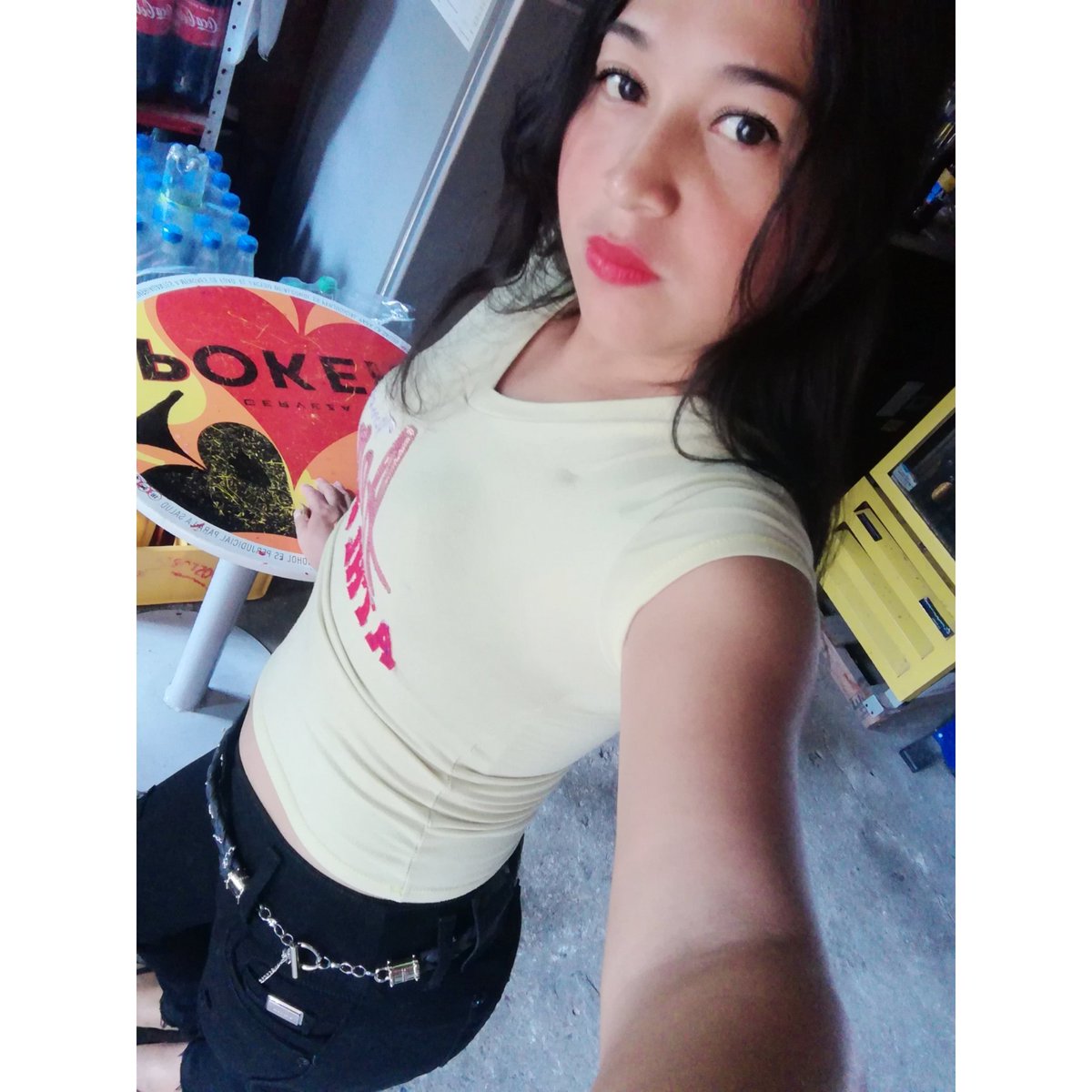 Constanza bustos tweet media