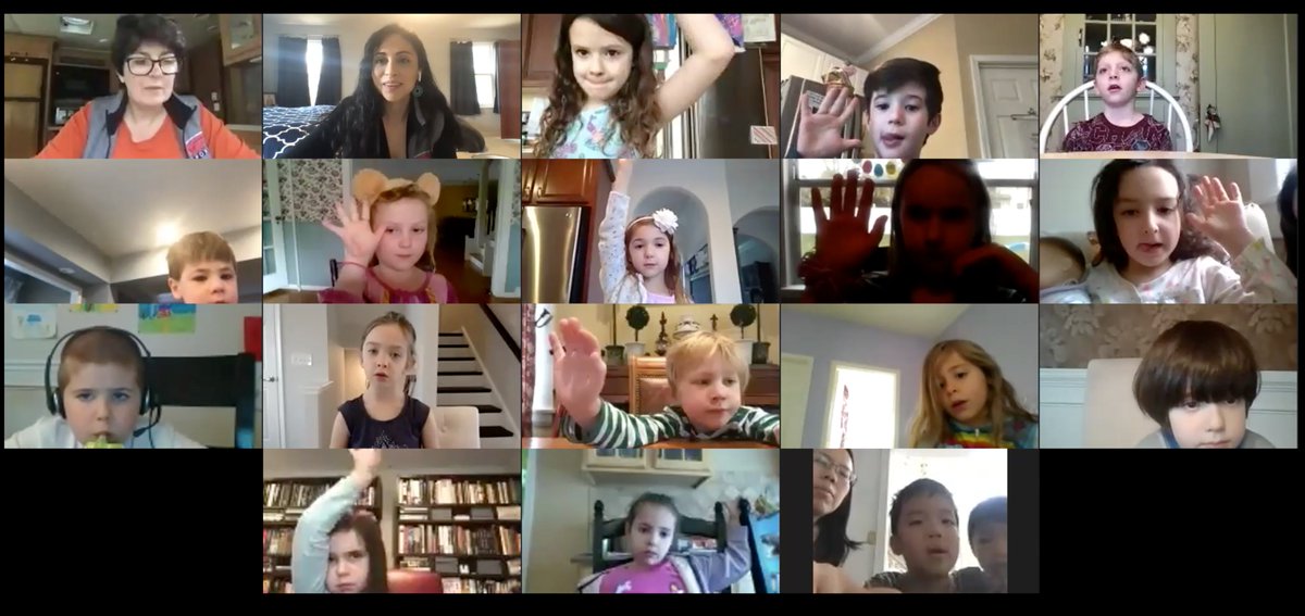 mfsfox's tweet image. Say hi to kindergarten students who enjoyed a joint technology and coding lesson this morning. @CodingKaplanMFS