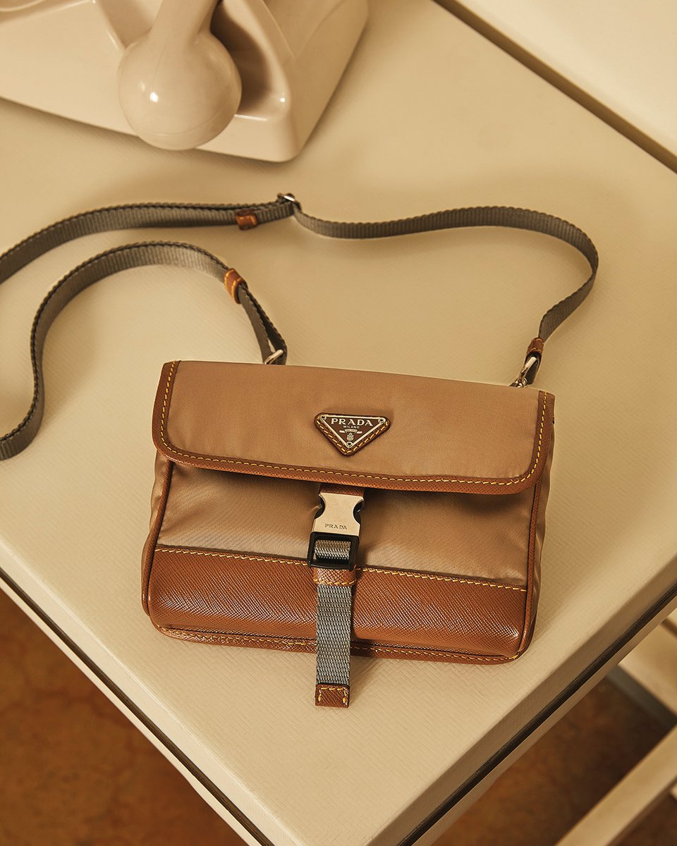 prada messenger