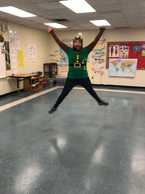 elf_apollo's tweet photo. how do you say, "GOT YA" in Spanish? 😘
#ApolloElf2019 https://t.co/fMgZ1LJ04P
