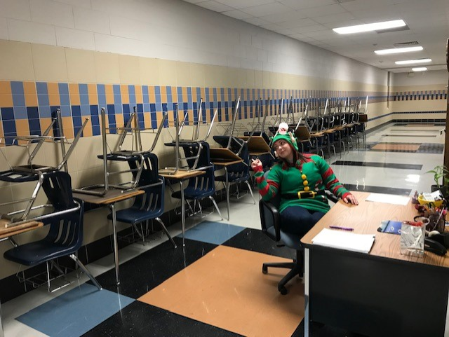 elf_apollo's tweet photo. how do you say, "GOT YA" in Spanish? 😘
#ApolloElf2019 https://t.co/fMgZ1LJ04P