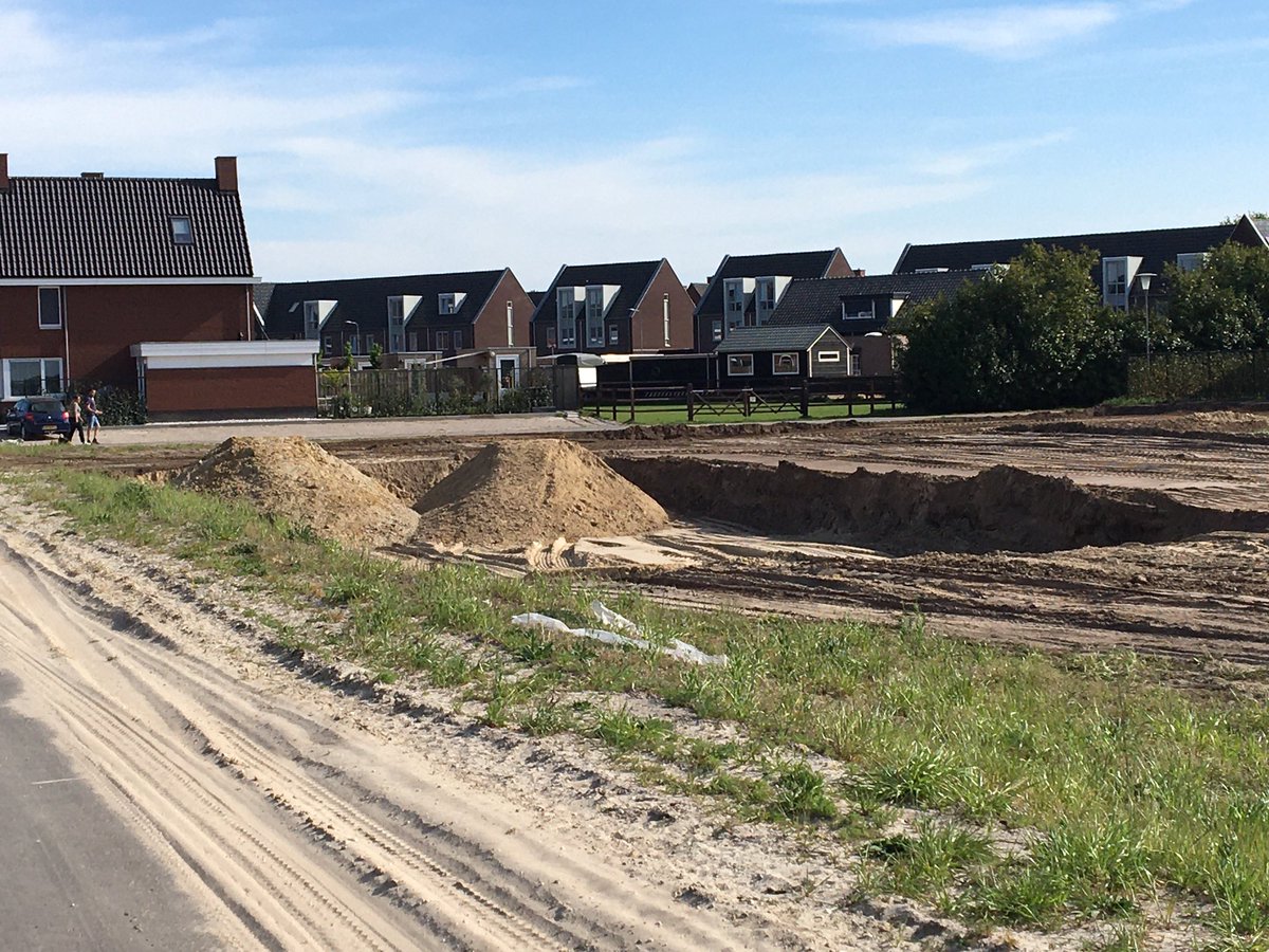 bouwmij's tweet photo. @BouwmijJanssen project Cluster 4 Brabander in Venray. Deze week, naar omstandigheden, flinke productie gemaakt. Ook al gestart met de volgende fase 16 won voor Wonen Limburg. https://t.co/niB10UEJy9