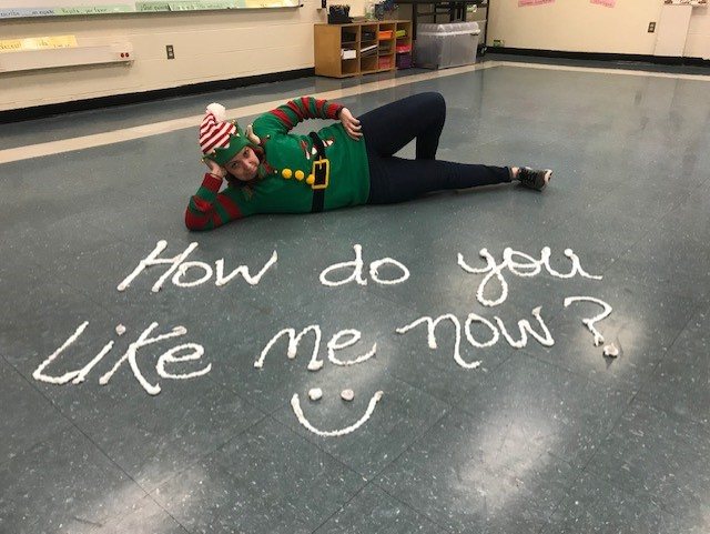 elf_apollo's tweet photo. how do you say, "GOT YA AGAIN" in Spanish? 😘
#ApolloElf2019 https://t.co/4I8pU7TGkB