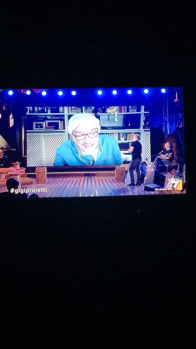 Kikk486's tweet photo. Un uomo saggio, intelligente, straordinario attore e maestro... un uomo che purtroppo si vede poco in tv , ecc manca più che mai. Grazie @welikeduel  per averlo fatto tornare #propagandalive #gigiproietti #ermejo https://t.co/cnX9ZX1nw0