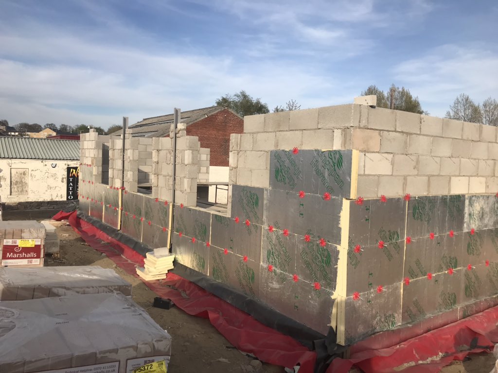 4102Lodge's tweet photo. @WYFreemasons @gilkirke @SteveGower357 @Settlefremason1 @soupdragon73 @petewild73 @810Lodge @810Chapter @philjjassociate  Higher and higher - the walls are nearly there on the new building, and even the insulation going on. Take a look inside ... https://t.co/yLvgoDHJkb
