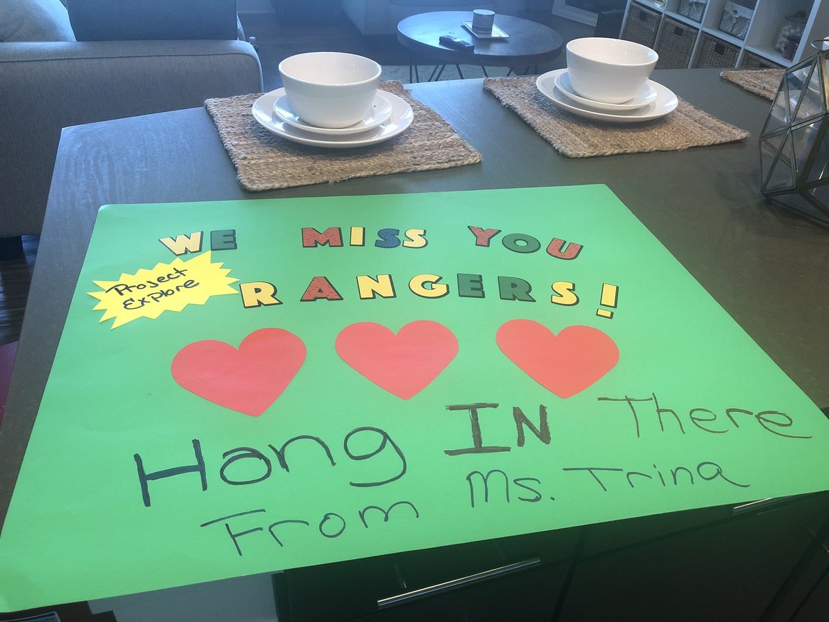 TrinaLowery11's tweet image. Ms. Trina is not the best artist but here goes! Getting ready for a car parade for our students at Edison Middle School! I hope the kids like it!!! 
#projectexplore
#edisonmiddleschool 
@HISD_ProjectEx  @edison_school