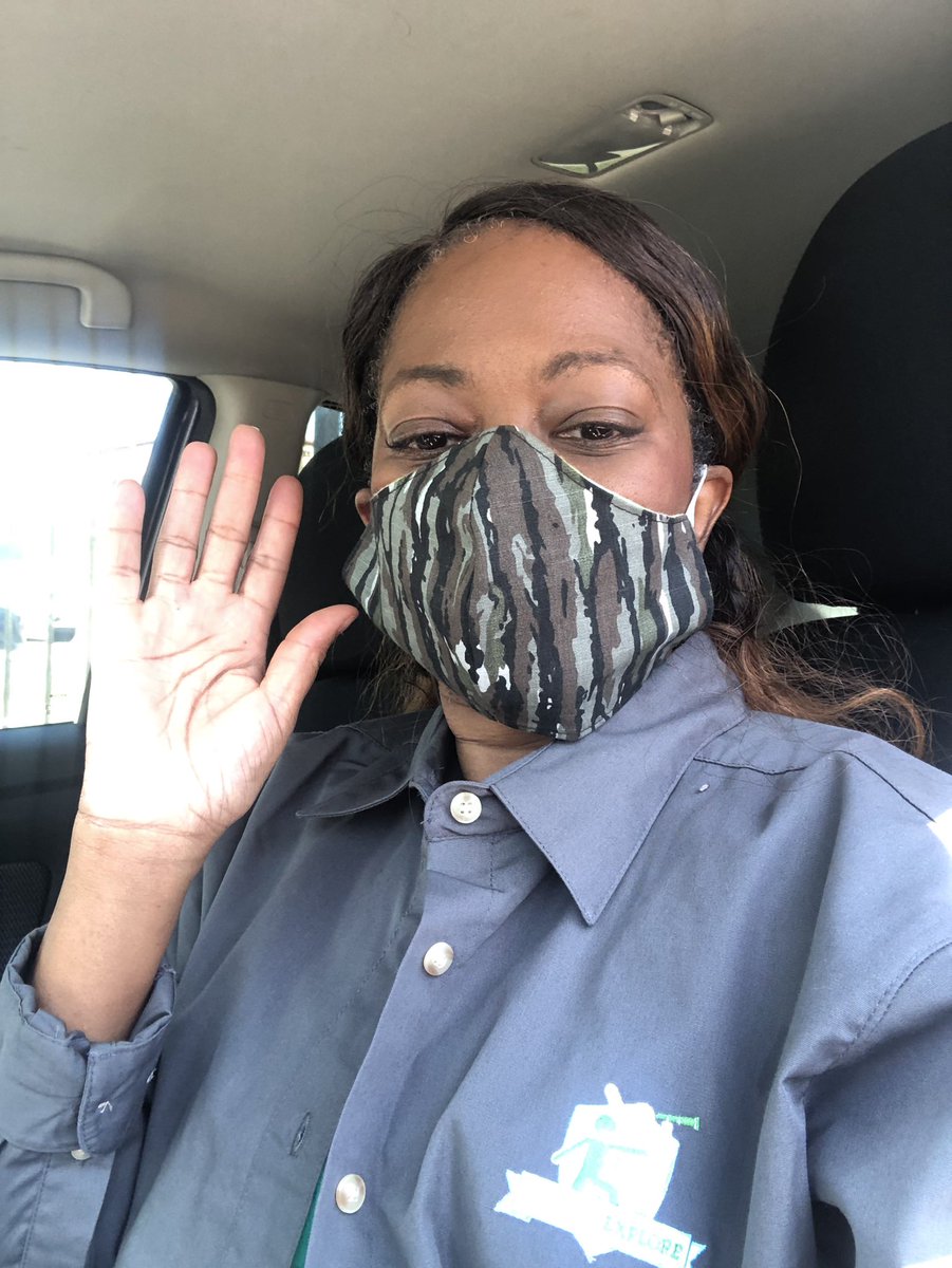 TrinaLowery11's tweet image. Ms. Trina is not the best artist but here goes! Getting ready for a car parade for our students at Edison Middle School! I hope the kids like it!!! 
#projectexplore
#edisonmiddleschool 
@HISD_ProjectEx  @edison_school