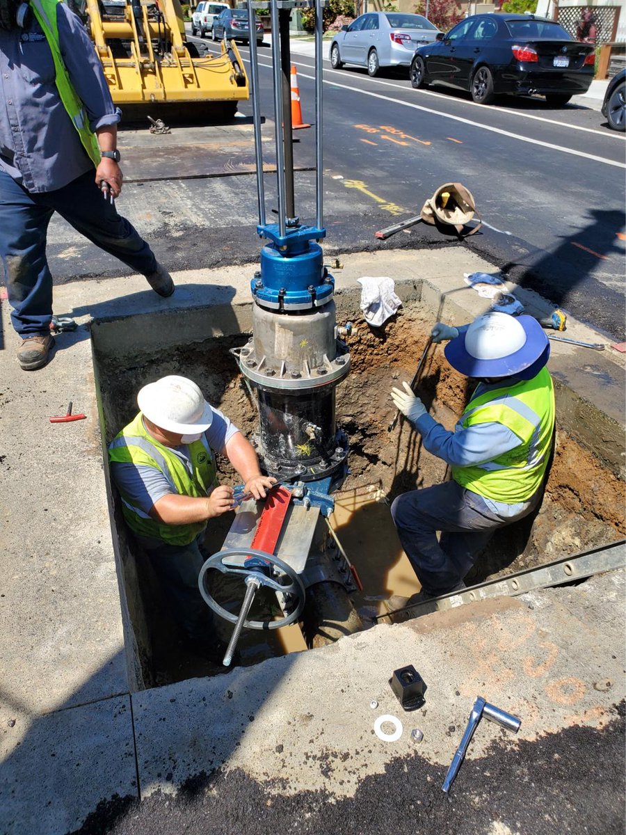 HydraStop's tweet photo. Pipeline repair and maintenance during the time of #Covid_19 is a little different. Now #masks are worn and there is less people outside, but, most importantly, shutting down someone's #water is not an option. Gain a targeted control point with #InstaValve and #NeverShutdown. https://t.co/zqGfeRTEi9