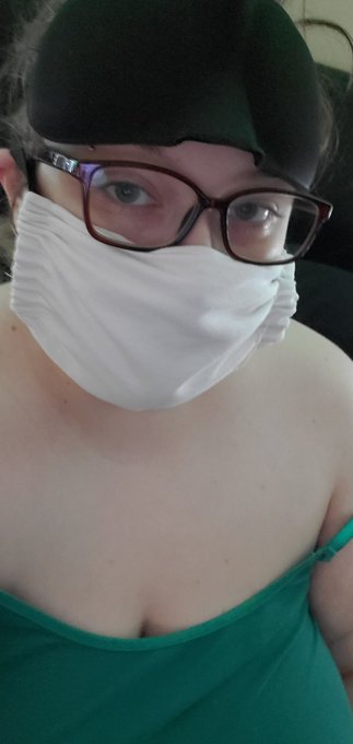 Not perfect, but I hand sewed my first mask!! https://t.co/d3fPhVvnrp<a href="/tag/mvsales"class="tags"><span>#mvsales</span></a>