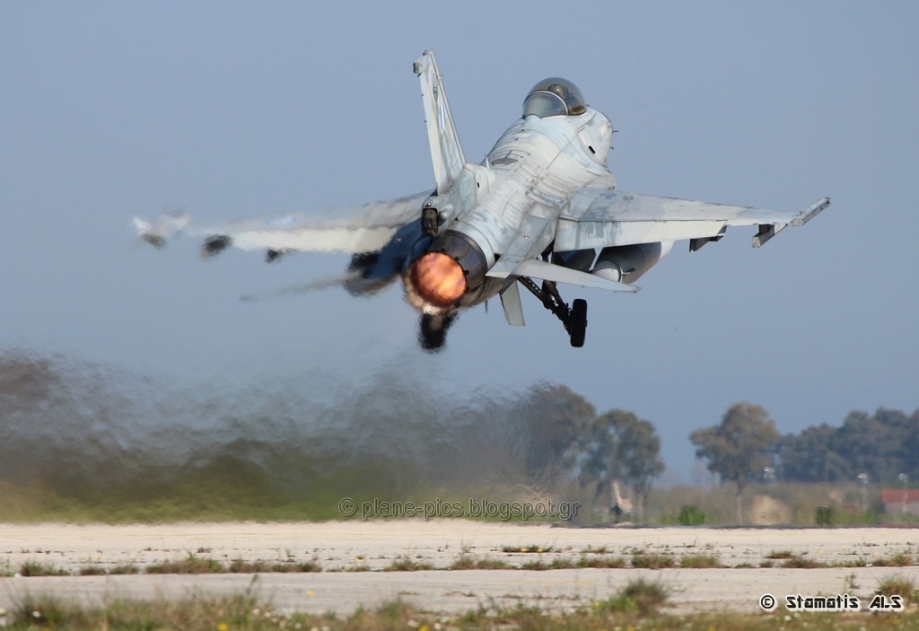 Stam_A337's tweet photo. Exercise Iniochos2016 🇬🇷🇺🇸🇮🇱
HAF 3⃣4⃣7⃣Sqn⚔️⚔️⚔️"Perseus"
✈️F-16C Block 50,🆔s/n 065 (cn TC-21)
🏬Andravida AB,📆 April 6, 2016
#347Sqn #AndravidaAB #Iniochos2016 #Perseus #F16 #fightingfalcon #NeaAngchialos #111CW #117CW #f16block50 #generaldynamics #takeoff #afterburner #strike https://t.co/O3yV6ivKaE