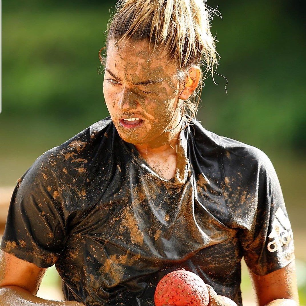 aycan_yanac67's tweet photo. BİZ SENİ 5/4 YAPTIN DİYE SEVMEDİK Kİ 3/0 YAPTIĞINDA BIRAKALIM. FİNALE KADAR SENİNLEYİZ. BIRAKMA KENDİNİ. #survivor2020 https://t.co/STZGVXOZt8
