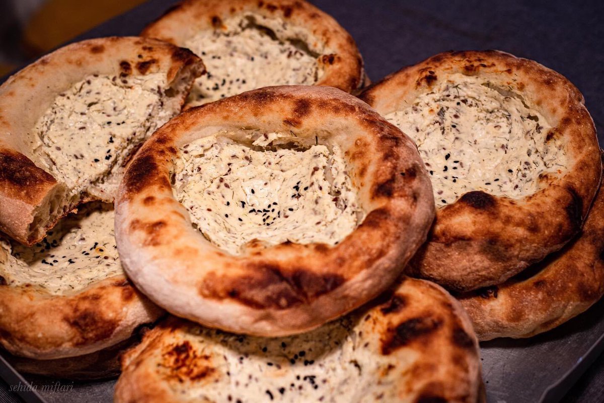 SehidaM's tweet photo. Missing these #pitajka authentic #food from #prizren during #ramadan. #Kosovo #COVIDLockdown #Quarantinestories https://t.co/TcmhajtU5B https://t.co/mZ2wc3lN0f