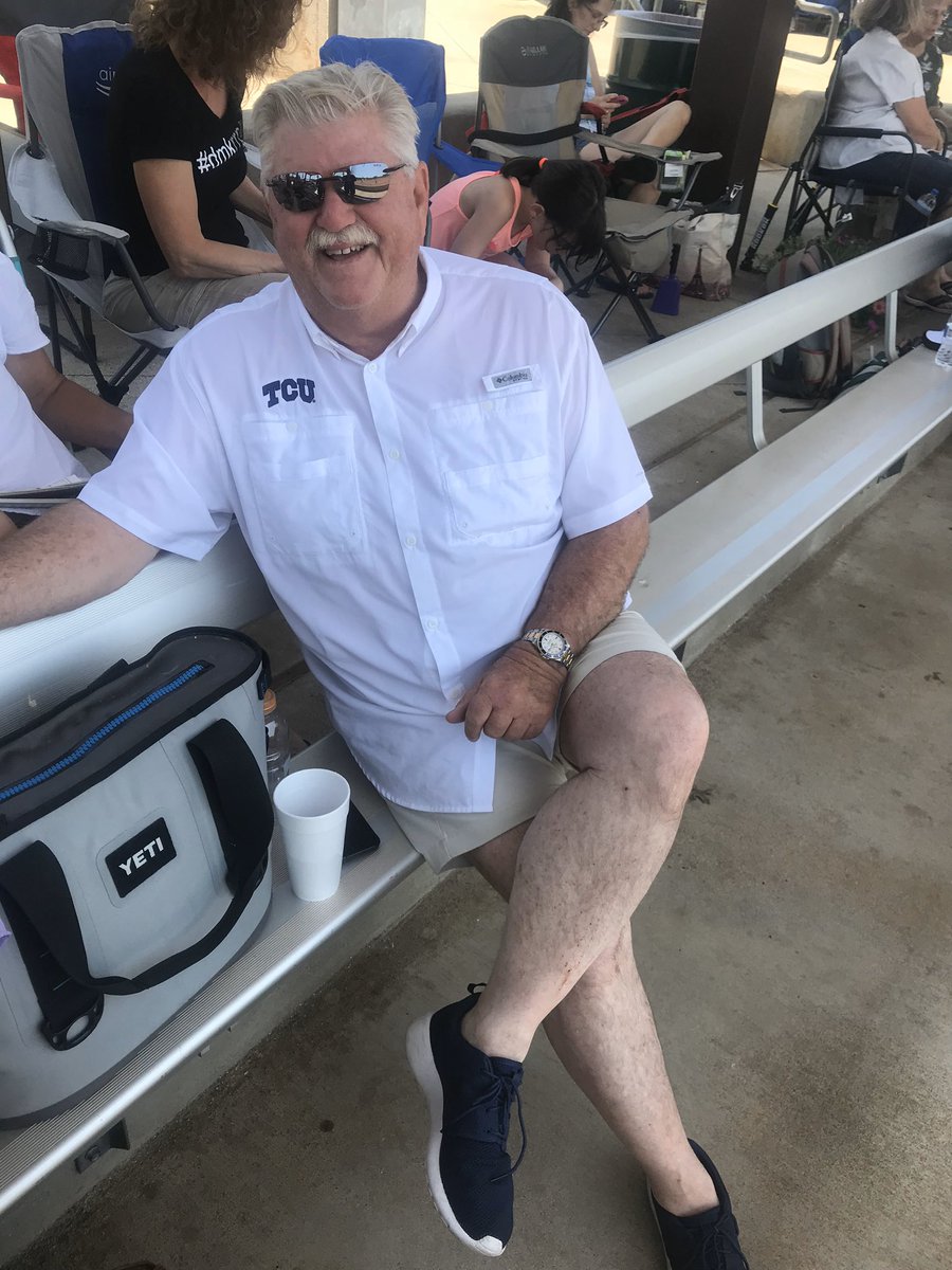 KirkSaarloosTCU's tweet image. Last night we lost a legend.  He was my best friend, my mentor.He was an unbelievable example of what it looked like to be a husband/father/friend.. He is no longer in pain and is with the Lord.  He’s looking down with a cigar in his mouth holding court in heaven.  Love you dad!