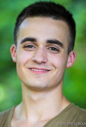 woooouf's tweet image. Faire partir le meilleur. Typiquement français. Bravo. Allez bien vous faire mettre bandes de connards  #KohLanta