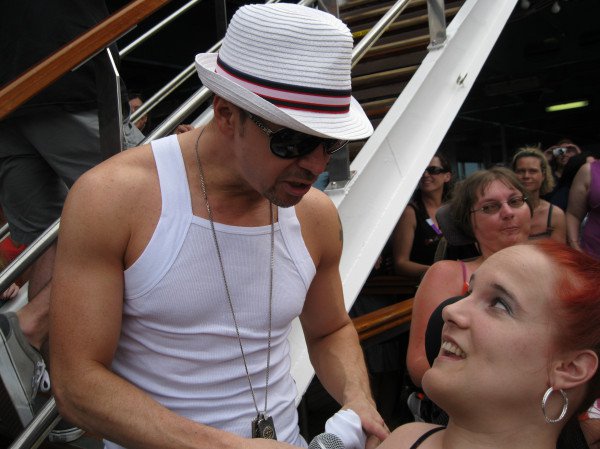No big deal. Just having a casual chat with  @DonnieWahlberg when I was younger and prettier. Y'all got me digging out my old cruise photos.  @NKOTB  #NKOTBVirtualCruise