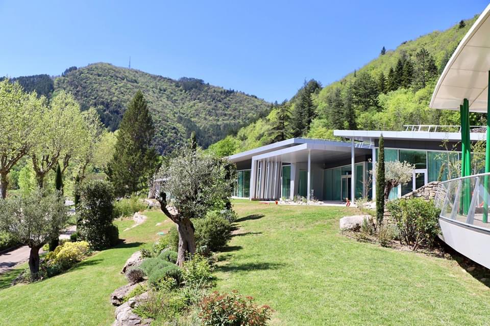PhilippeHuppe's tweet photo. 💧Le #thermalisme doit être soutenu car il est la richesse de nombreux de nos territoires. Les thermes à #Avène apportent aux nombreux enfants brûlés qui s’y rendent un soin avéré du corps et de l’âme ❗️
#CNETH @AveneFrance @ChaineThermale @AgnesRunacher @bleuherault https://t.co/z7nkdj90Sa