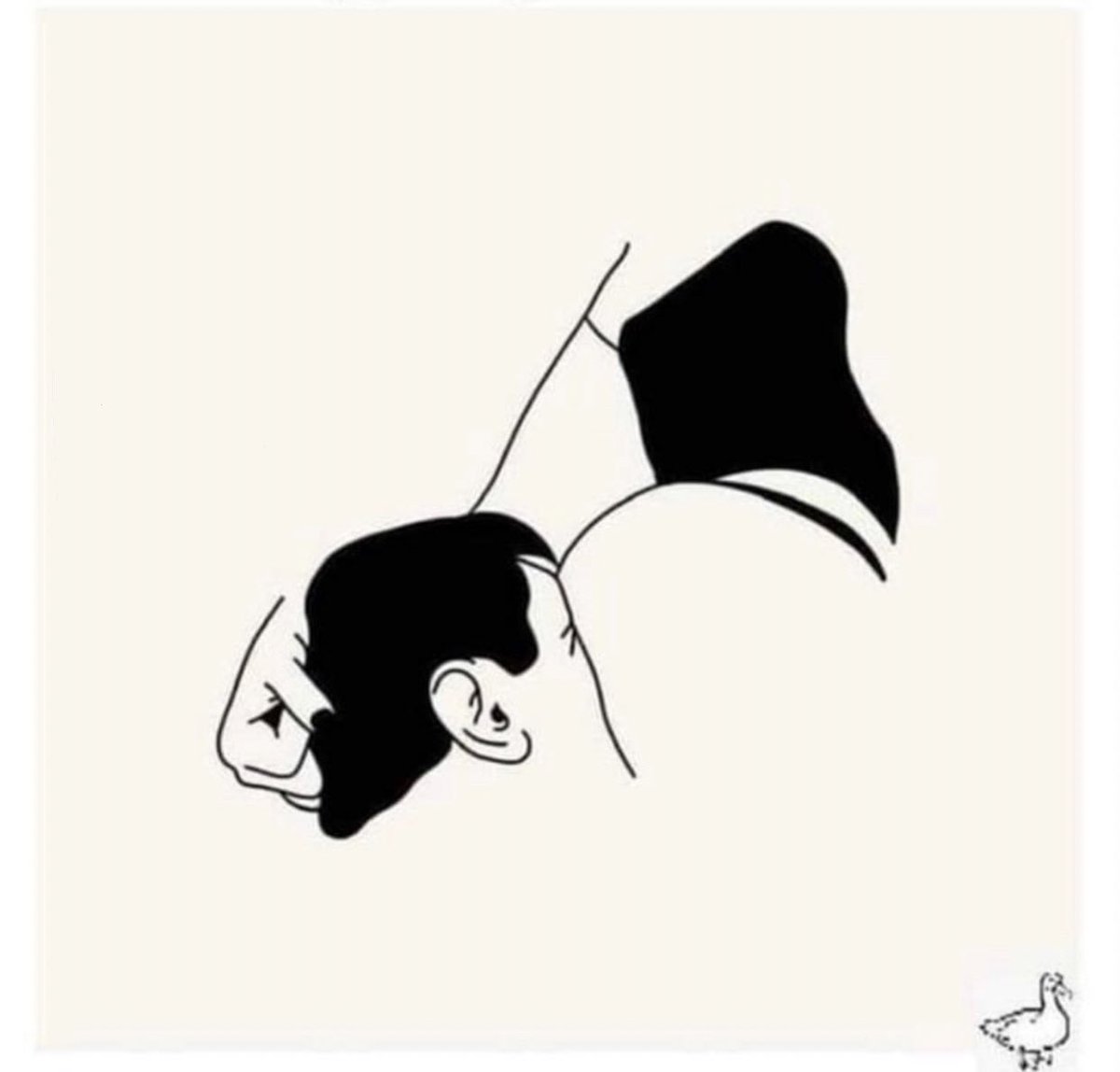 anyatrades's tweet photo. Retweet if you don't see a duck because then you have a naughty mind 😈😄 https://t.co/pR8LX0NySo