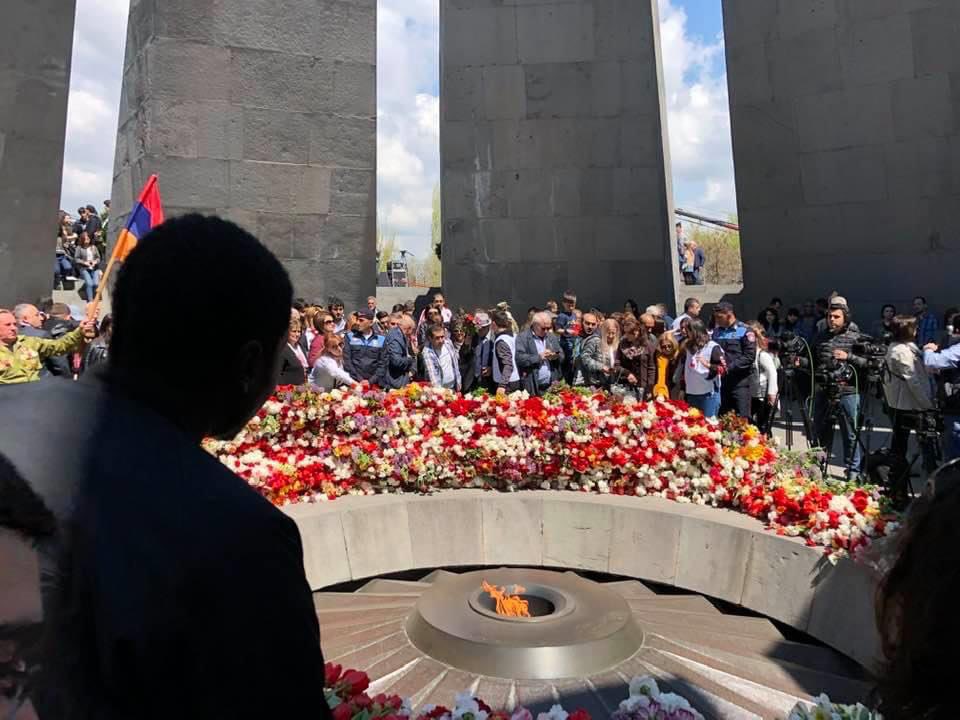 Le 24 Avril 1915, le gouvernement turc déclenchait contre le peuple arménien le premier génocide du XXe siècle. Pas de paix sans justice ni réparations. 1,5 millions d’arméniens tués parce qu’ils étaient arméniens.
#ArmenianGenocide #24avril
#justiceetreparations 🙏🇦🇲✝️