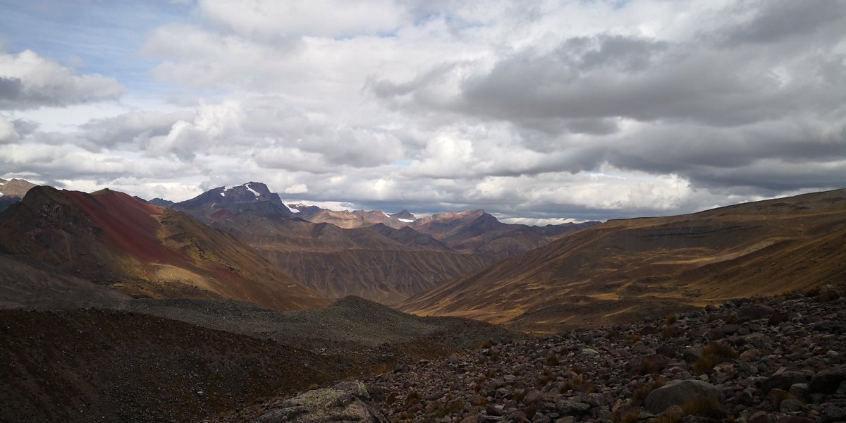 cooper_kerry's tweet photo. #virtualPeru Day 13- unfortunately we awoke to snow. The reality of mountaineering is that despite the beautiful days spent walking in we were here to climb Ausangate and we couldn't even see it. We had a little walk to Abra palomani pass, the views were amazing. https://t.co/LjjkngniuE