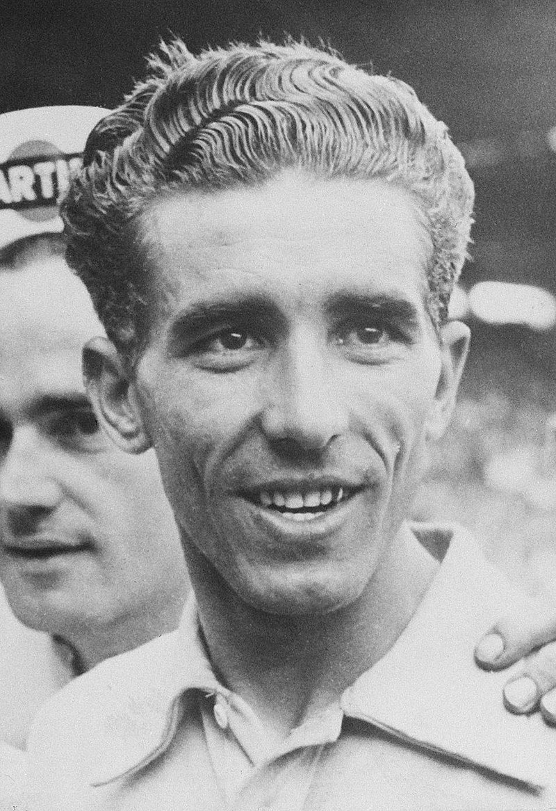 CyclingHistoria's tweet photo. Federico Martín Bahamontes español, activo entre 1954 y 1965,logró 74 victorias. Vencedor del Tour de Francia 1959, primer corredor español en ganar esta prueba, además consiguió en 6 ocasiones el Gran Premio de la Montaña gano el Giro de Italia y la Vuelta a España en dos veces https://t.co/xHGDQD26oB