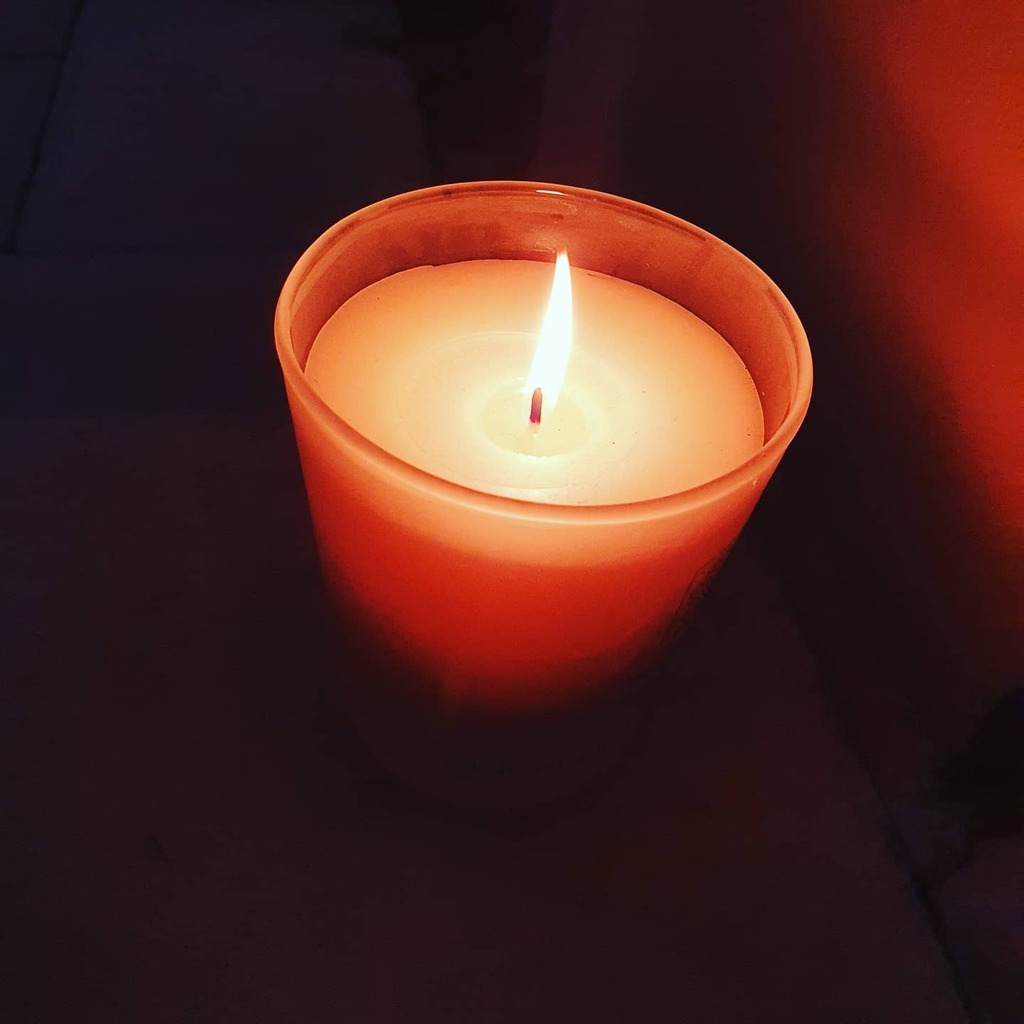 Casscapades's tweet photo. Lest We Forget 
For those who gave their lives so we could live ours https://t.co/BPeuH7aEZ8 https://t.co/UDLGAtvPqd