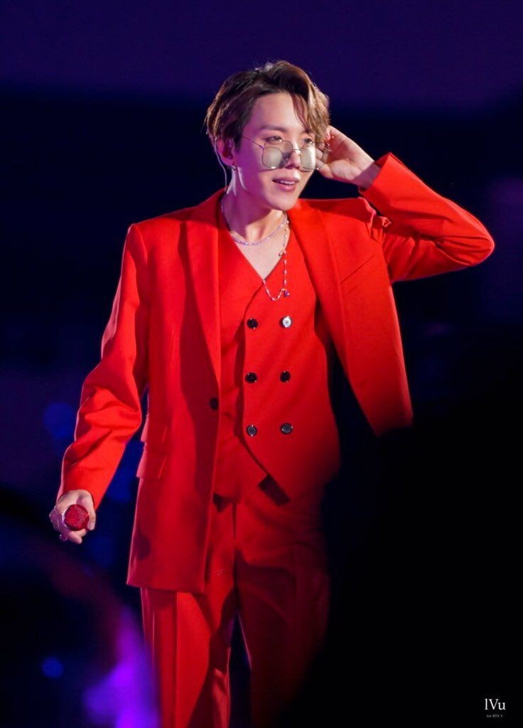 hoseok as a greek god; a dangerous and necessary thread.