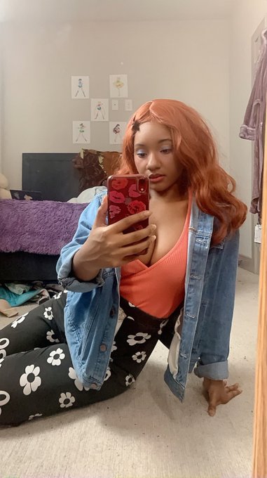 it&rsquo;s called fashion sweaty look it up https://t.co/62Kux642mx<a href="/tag/newprofilepic"class="tags"><span>#newprofilepic</span></a>