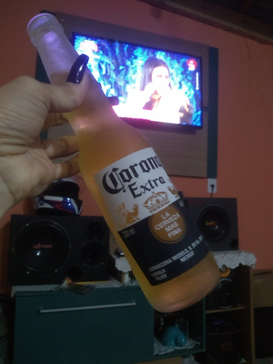 Diulia01463487's tweet photo. Hj tô com elas 😍😍🍻
#lindonas 🥰🥰
#LiveDasColeguinhas https://t.co/23DLQXrLVH