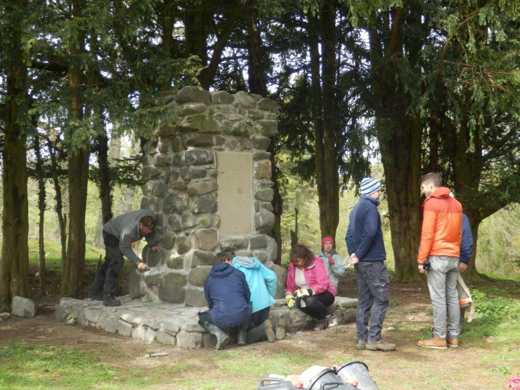 StobsCamp's tweet photo. Hi folks! We hope you enjoyed our wee appearance on TV tonight. Have to say Stobs looked breathtaking! Huge thanks to Ian who did a sterling job. Sadly, @MrRobBell's visit to our reinstated PoW memorial didn't make the cut. Here's a couple of pics! #WW1 #internment https://t.co/DdeXG7oLfL