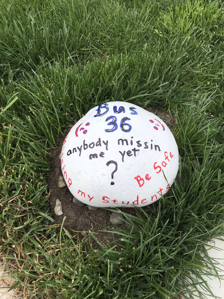 CHUCK_BLOCH's tweet image. Feeling the love from our school bus drivers! #sd33learns #schoolbusdriversrock #Promontory