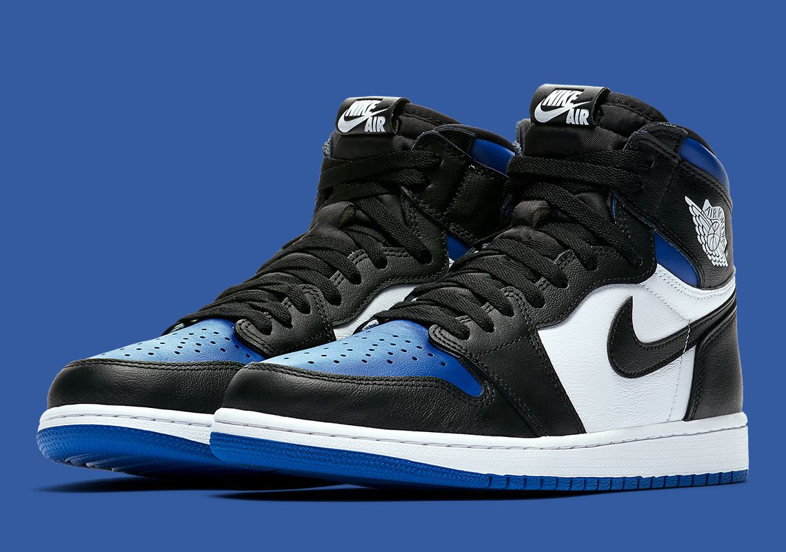 Official look at the Air Jordan 1 High "Game Royal" set for a 5/9 release👀 snkrne.ws/2Y2dsck
