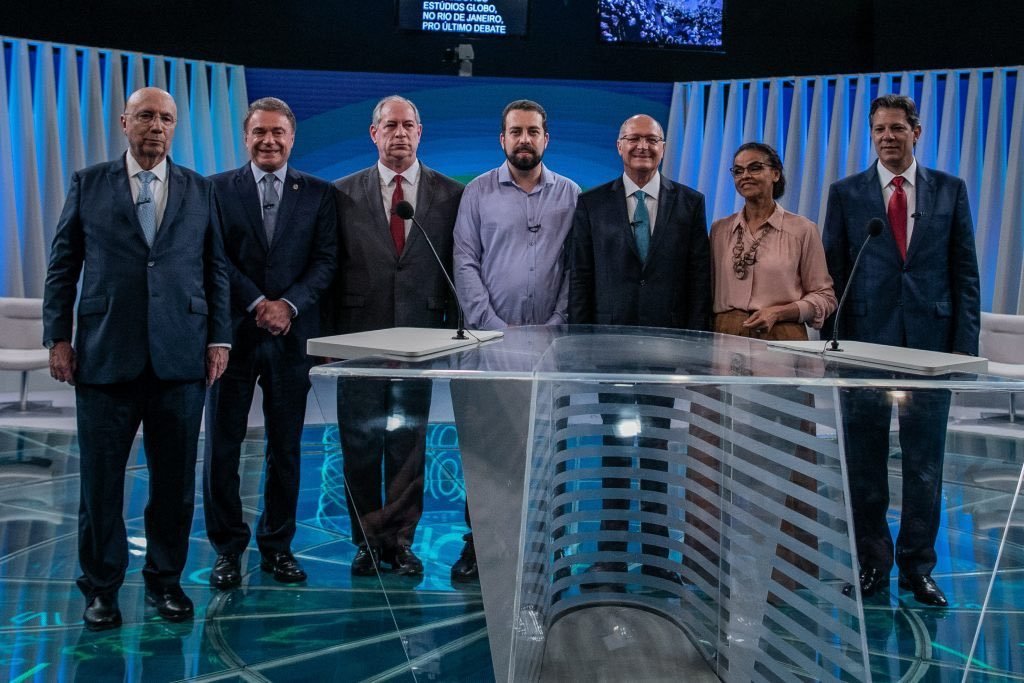 setembrode93's tweet photo. Tinham 7 opções, gente. Como que me fazem um negócio desses 😕

#ImpeachmentDeBolsonaro 
 #VoteiEmBolsonaro https://t.co/otQa9tbGdc
