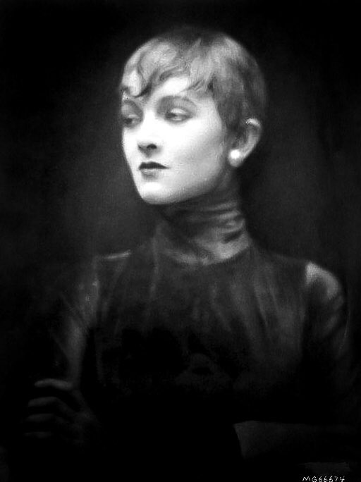 In 1925, Myrna, then just 19, was dancing in a revue at The Egyptian Theater in Hollywood when she was spotted by Waxman and invited to sit for some portraits. Said Myrna, “No one had ever photographed me before. The pictures were made. They turned out beautifully.”
