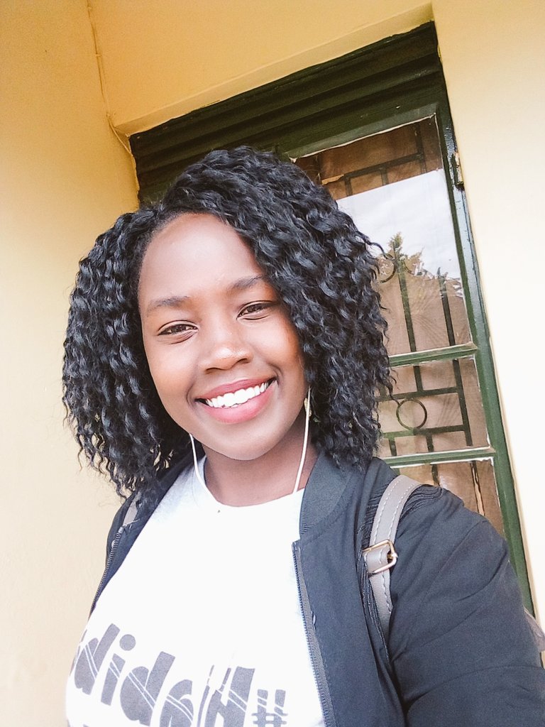 Mirungi_Arts's tweet photo. Meet Naster Petrinah😍💥 She's Ugandan and into poetry.She describes herself as simple,friendly and an introvert

Kindly follow her on twitter ❤💕🔥 @mpetrinah https://t.co/73GE3WQm1A