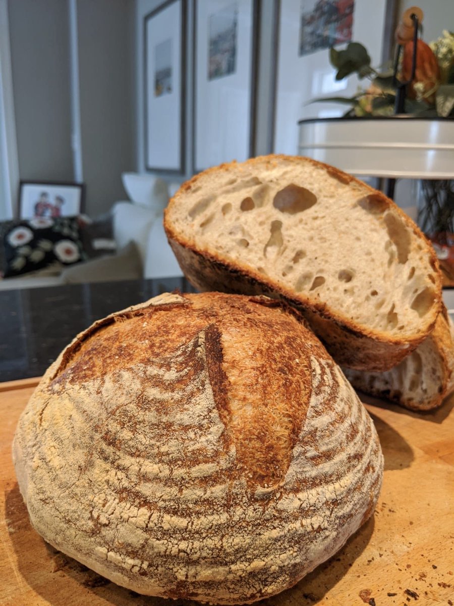 debbeeee's tweet image. You might even say I’m good at this!!!! Can’t stop won’t stop. #sourdough #selfisolationbaking #starbaker 👩🏻‍🍳