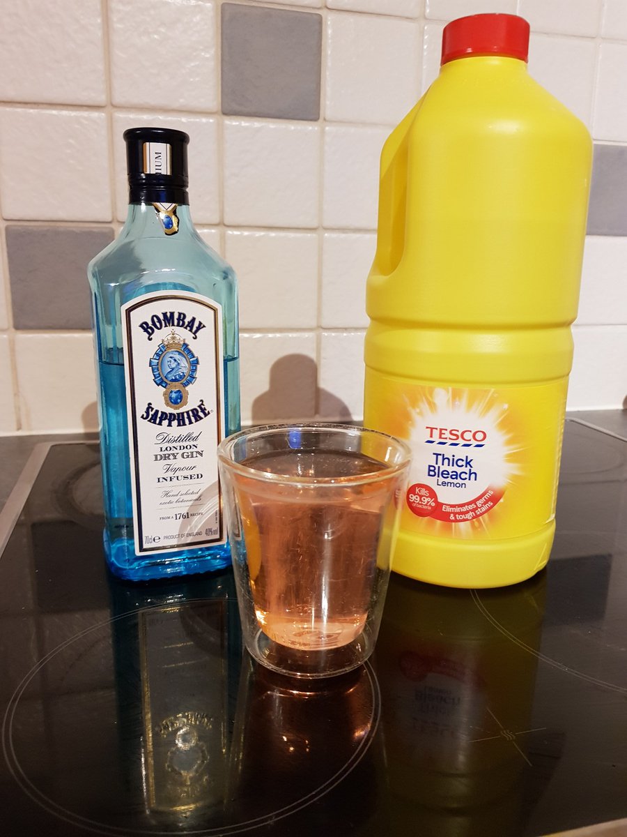 randomv's tweet image. Friday night  - cheers! 🥂