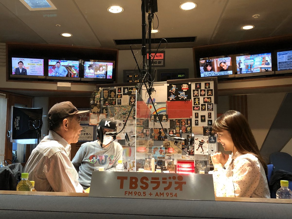 kinashinokai's tweet photo. #木梨の会 100人ダンサー💃でノリさんの行きつけのお店で働いている「ぼんちゃん」と生���話☎️ #木梨憲武 #山本里菜 #木梨の貝 #tbsラジオ #GYAO https://t.co/HNxSloWsvi