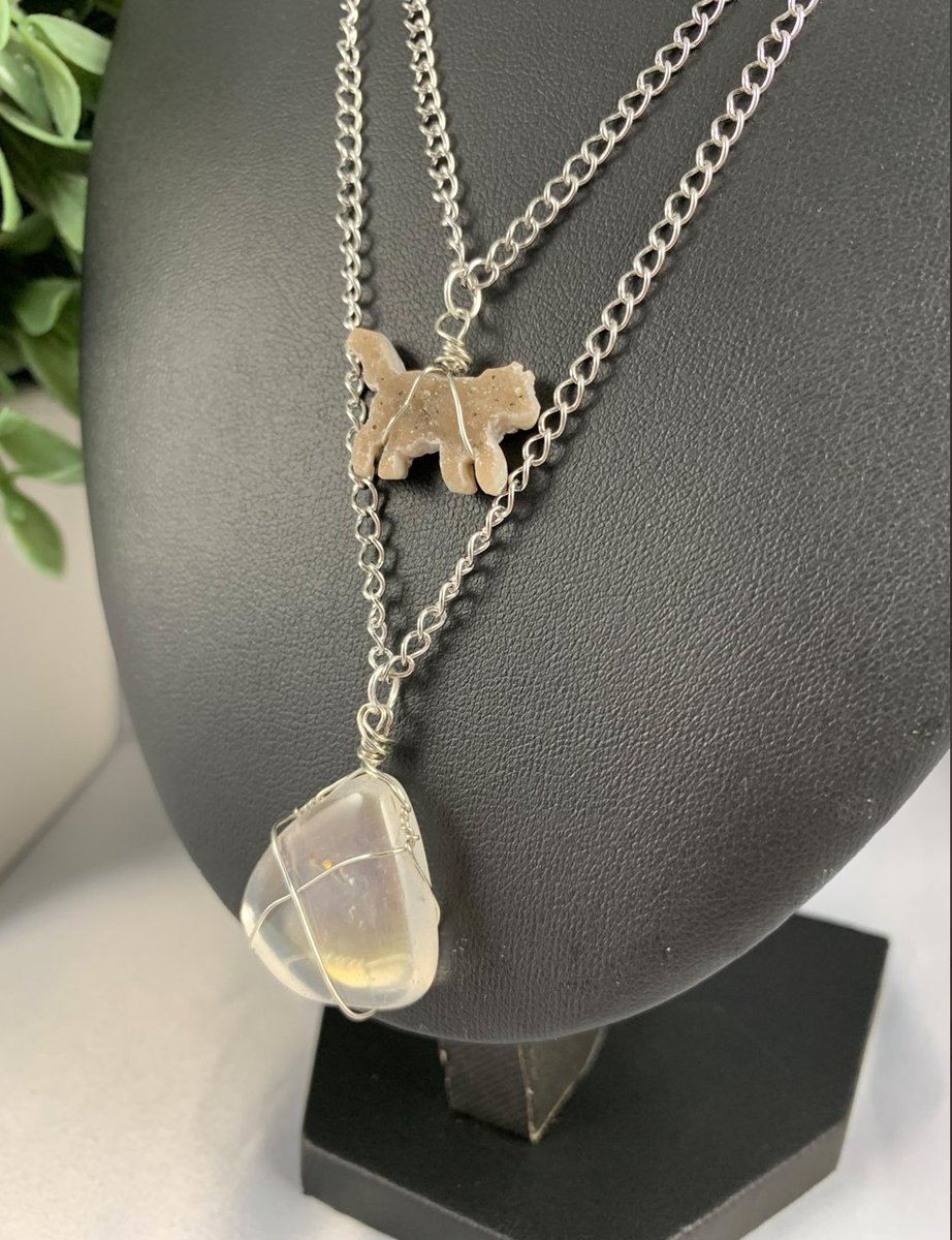 Hi, I'm Charity & I own  http://sublimecrystals.com  ran out of Orange County, CA.  I strive to make cute & affordable pieces. I have jewelry, keychains, and paintings up in the shop + taking customs ALL ORDERS COME WITH FREE DOMESTIC SHIPPINGcheckout  http://sublimecrystals.com 