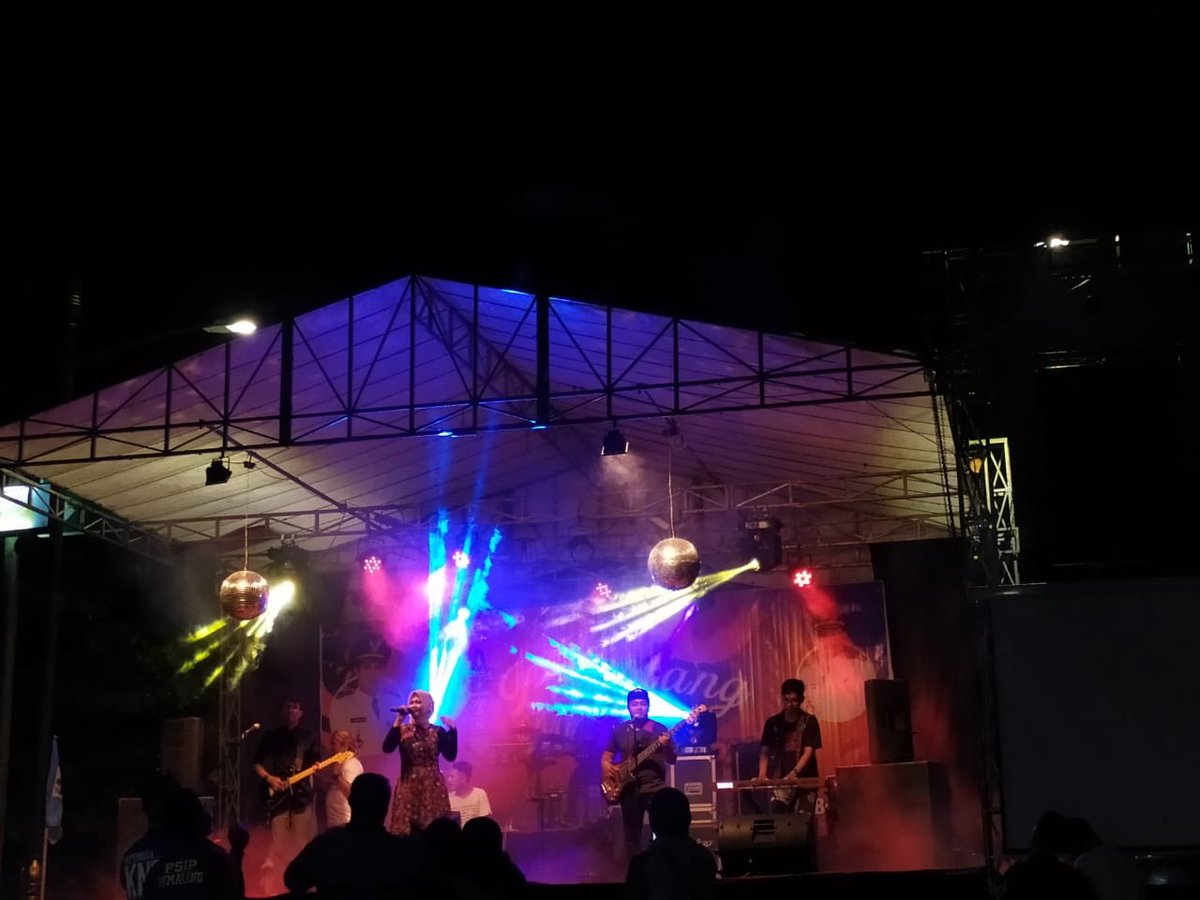 Kangen dengan suasana ini 
<a href="/13nadimusik/">Tigabelas Nadi Musik</a> <a href="/kabarpemalangID/">Kabar Pemalang</a>