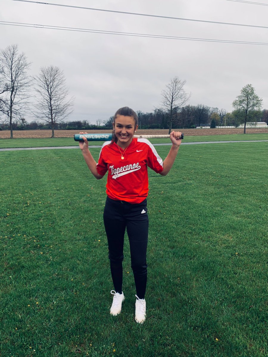 Player spotlight is on TMS 7th grader Emily Aselage! Emily’s favorite position is shortstop. Math is her favorite class, and her favorite color is light blue. She loves playing sports and has future plans to become a physical therapist. #DreamBig #TippSoftball