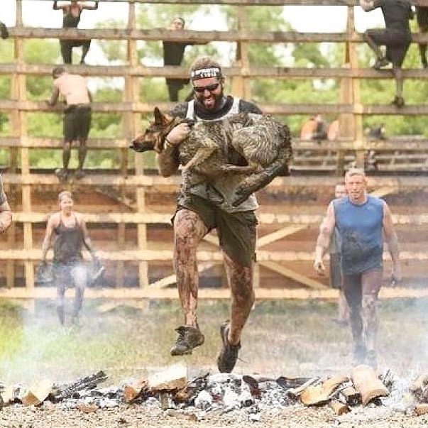 spartan_glory_'s tweet photo. 🔥🔥🐕
.
.
By @mygirlhonor
.
#ocrrunner #spartanglory #firejumpfriday #obstacleracer #ocrathlete #ocrunited #spartandog #spartanlife #ocr #spartanrace https://t.co/uVKXXVmLum