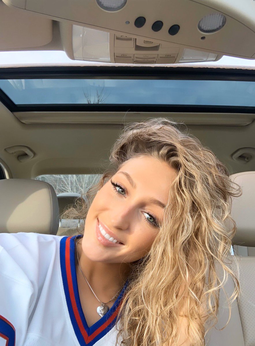 Campus Cuties tweet media
