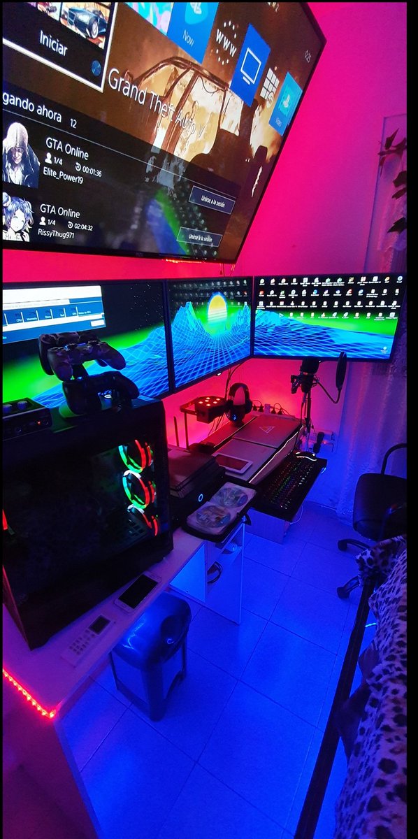 emymarquez23's tweet photo. @lokonazo1  #SetUploko aca te paso más fotos de mi humilde Set Up, todavía tengo algunas más cosas que tengo que comprar, pero de a poco a poco lo voy dejando lindo a mi Set up , espero que te guste amigo saludos desde la pampa. https://t.co/GwXZYbnL5g